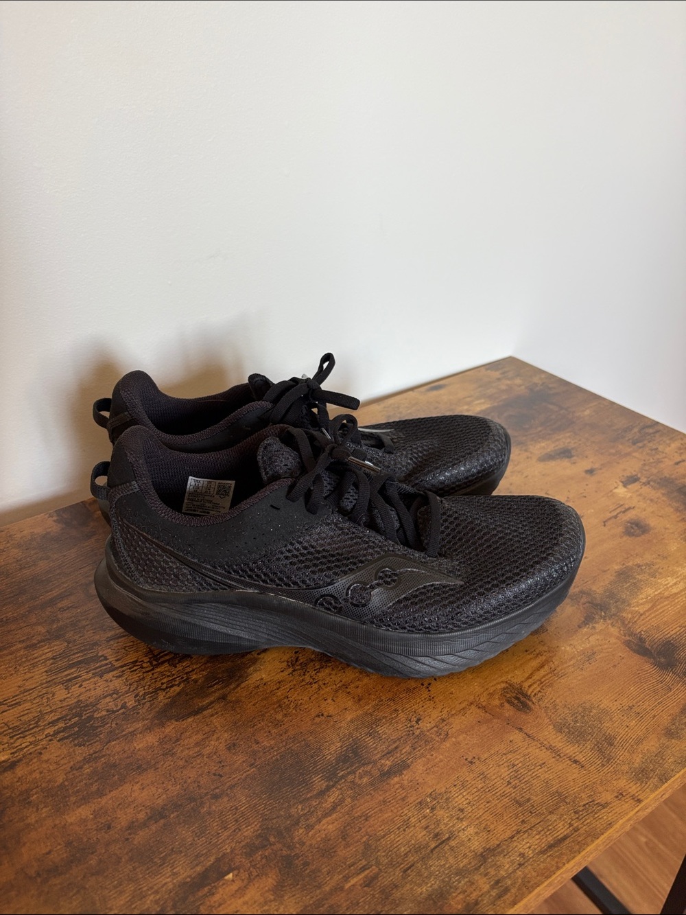 Saucony Men's Athletic Running Shoes — Kinvara Black 8.5 .